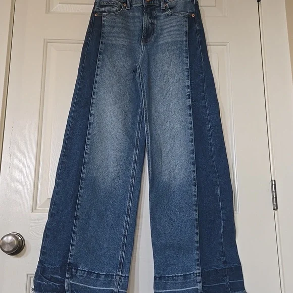 GAP High Rise Stride Wide Leg Jeans - Picture 7 of 9